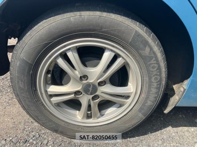 Nissan NOTE 2012-10 7216935-5