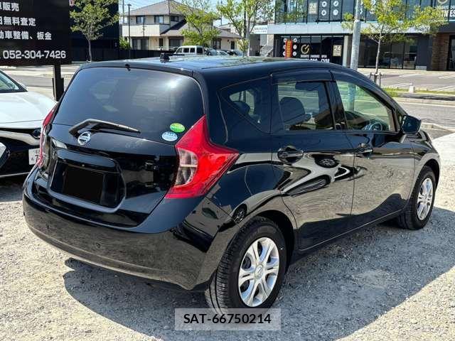 Nissan NOTE 2015-12 7222997-19