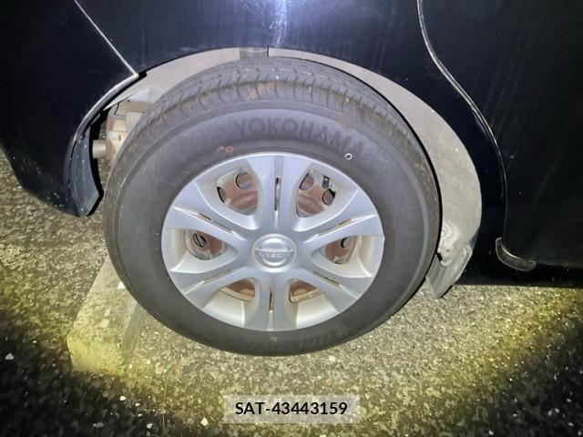 Nissan NOTE 2013-03 7217890-5