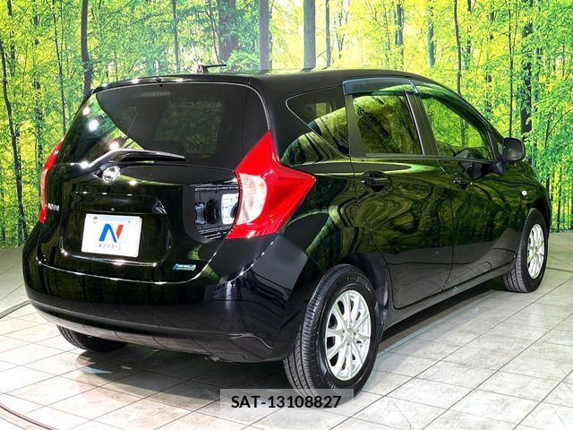Nissan NOTE 2012-12 7222957-16