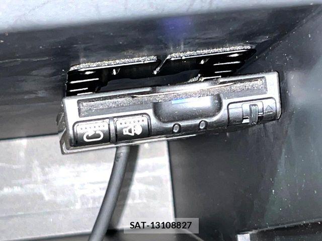 Nissan NOTE 2012-12 7222957-3