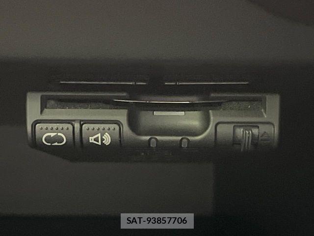 Nissan NOTE 2016-11 7223001-5