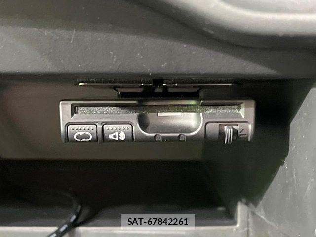 Nissan NOTE 2016-11 7223000-5