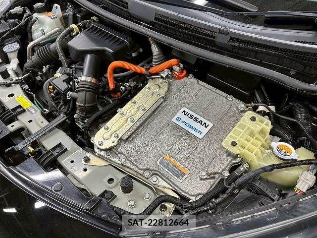 Nissan NOTE 2020-03 7223042-13