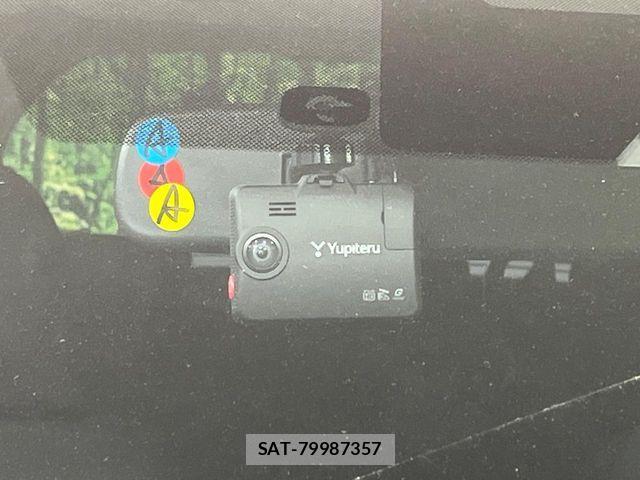 Nissan NOTE 2016-03 7222998-5