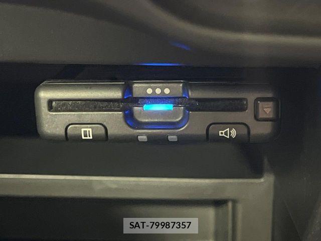 Nissan NOTE 2016-03 7222998-6