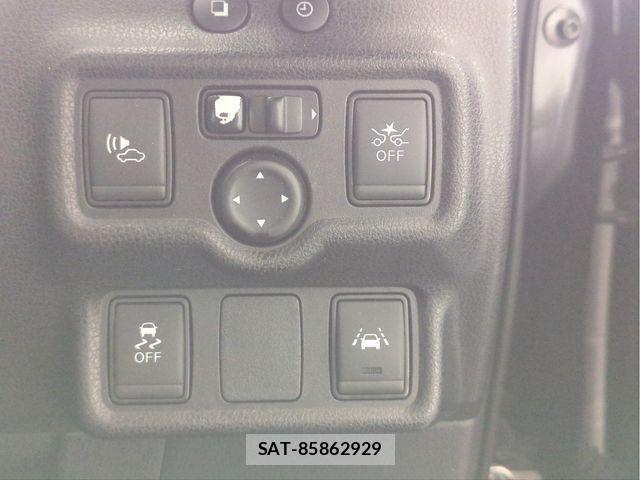 Nissan NOTE 2018-03 7223021-14