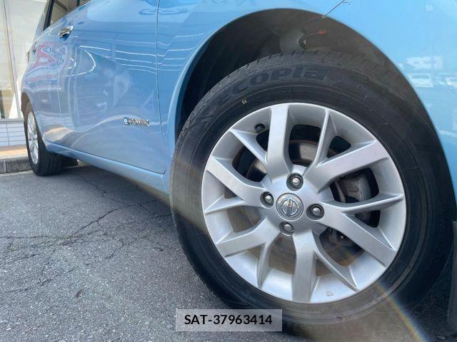Nissan NOTE 2017-05 7223006-12