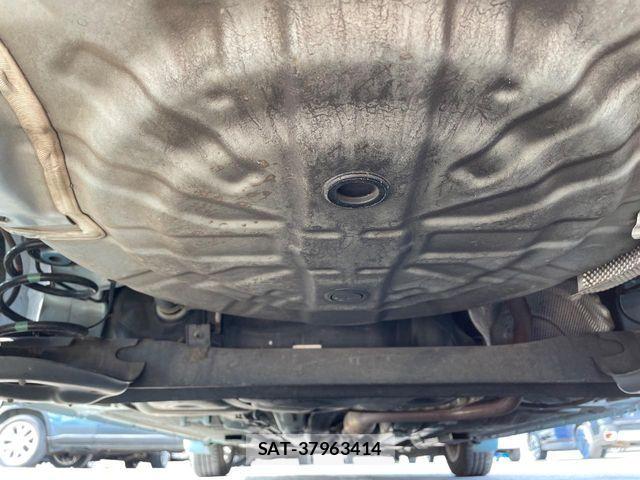 Nissan NOTE 2017-05 7223006-18