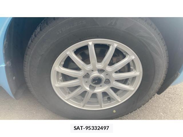 Nissan NOTE 2013-01 7222963-9