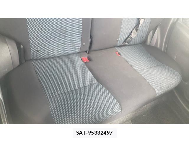 Nissan NOTE 2013-01 7222963-13