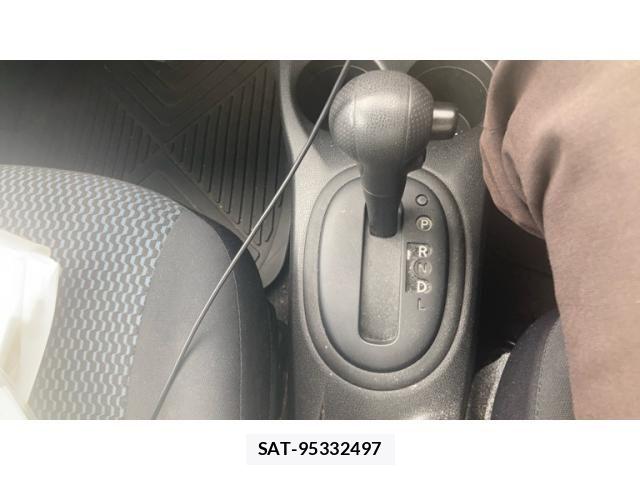 Nissan NOTE 2013-01 7222963-19