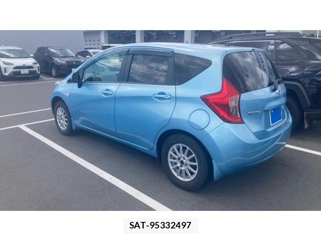 Nissan NOTE 2013-01 7222963-3