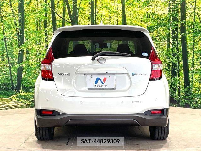 Nissan NOTE 2018-01 7251786-14