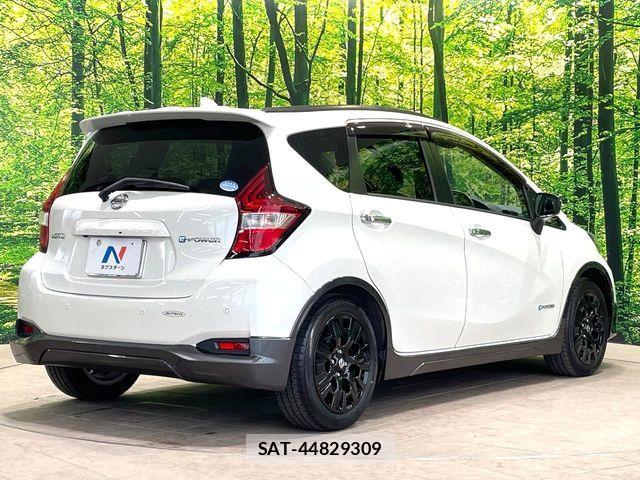 Nissan NOTE 2018-01 7251786-16
