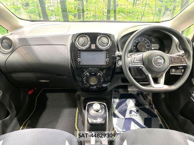 Nissan NOTE 2018-01 7251786-1