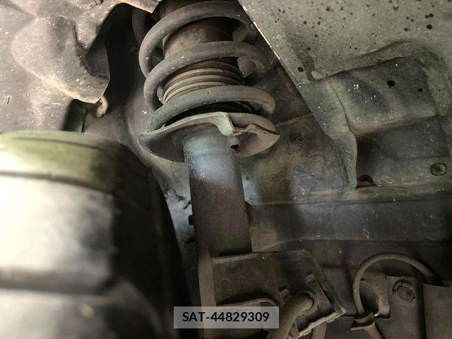 Nissan NOTE 2018-01 7251786-19