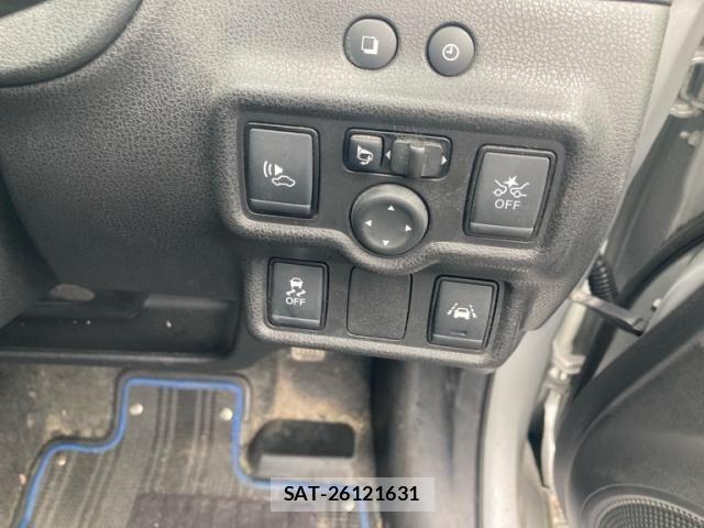Nissan NOTE 2017-01 7251796-9