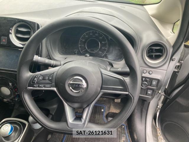 Nissan NOTE 2017-01 7251796-8