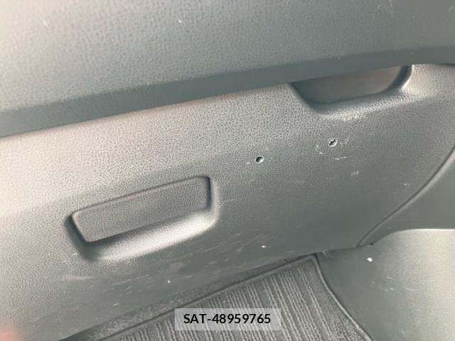 Nissan NOTE 2017-02 7251797-15