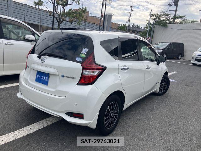 Nissan NOTE 2017-01 7251793-3