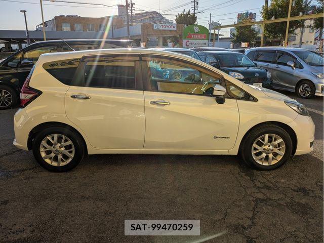Nissan NOTE 2017-01 7251795-25
