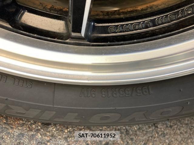 Nissan NOTE 2017-01 7251794-13