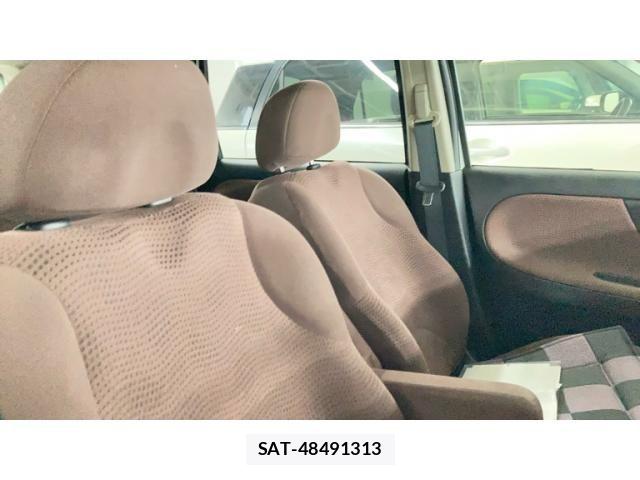 Nissan NOTE 2011-11 7251800-9
