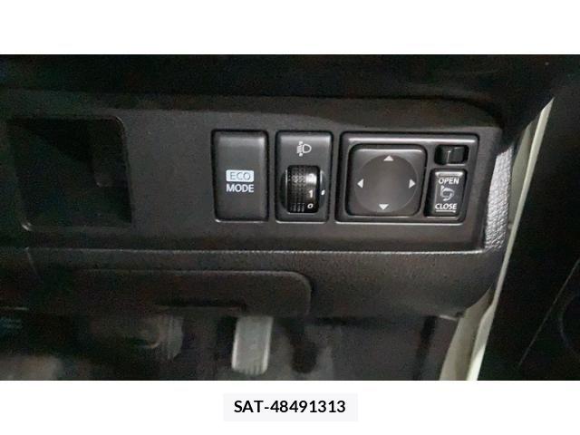 Nissan NOTE 2011-11 7251800-14