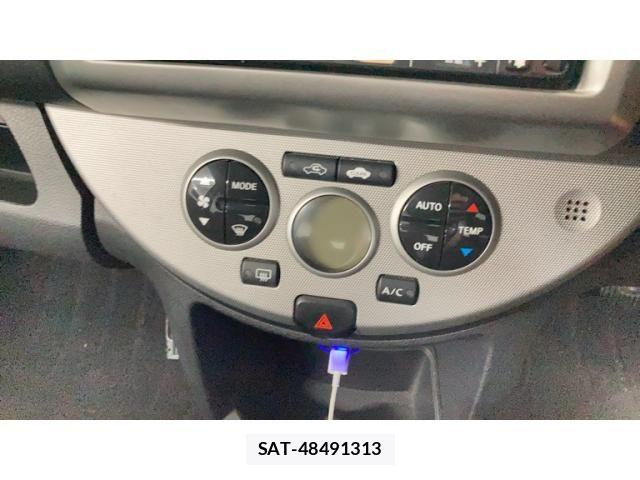Nissan NOTE 2011-11 7251800-16