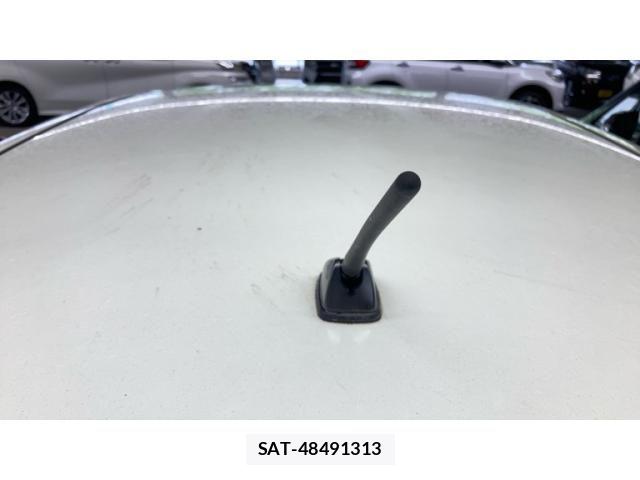 Nissan NOTE 2011-11 7251800-6