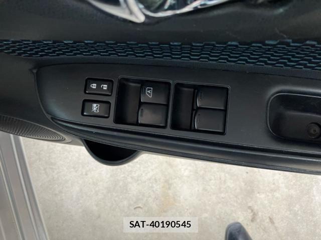 Nissan NOTE 2015-03 7251803-16