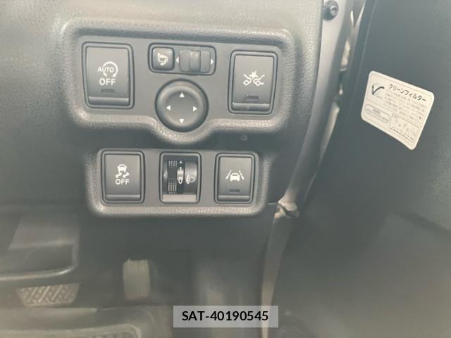 Nissan NOTE 2015-03 7251803-19