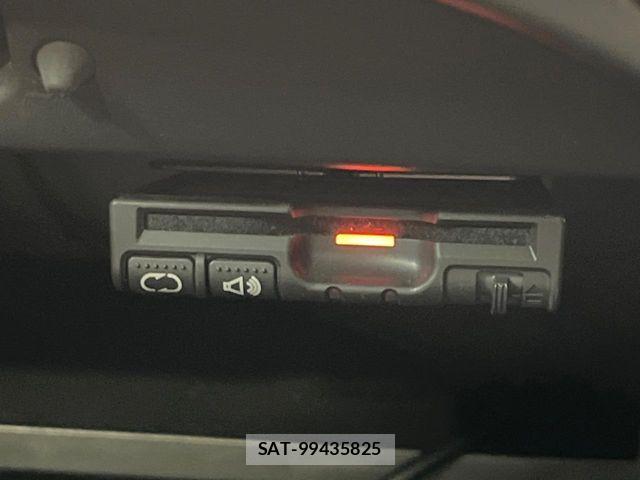 Nissan NOTE 2015-01 7251790-6