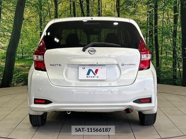 Nissan NOTE 2018-11 7250510-14