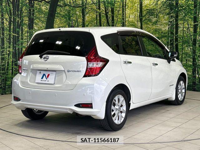 Nissan NOTE 2018-11 7250510-16