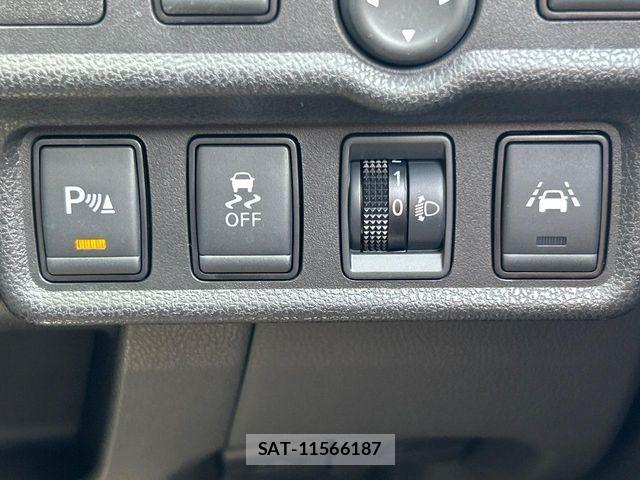 Nissan NOTE 2018-11 7250510-6