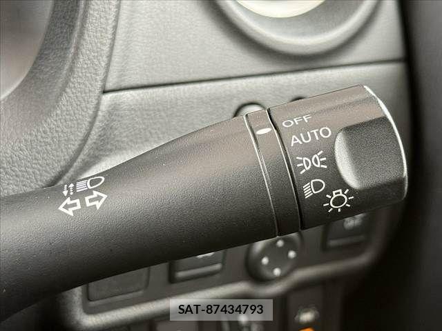 Nissan NOTE 2020-02 7272582-5