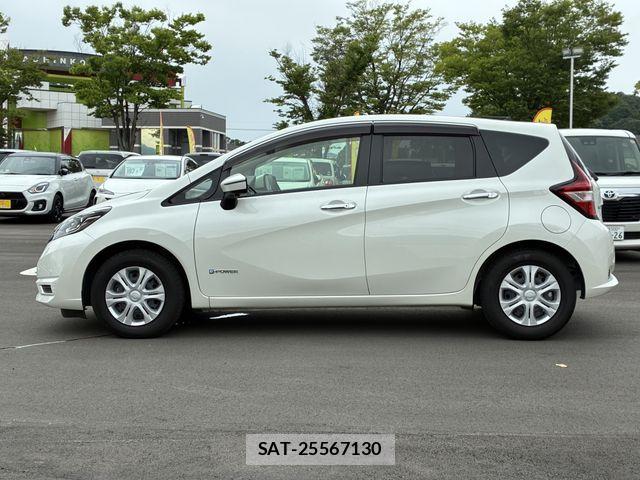 Nissan NOTE 2018-03 7272568-6
