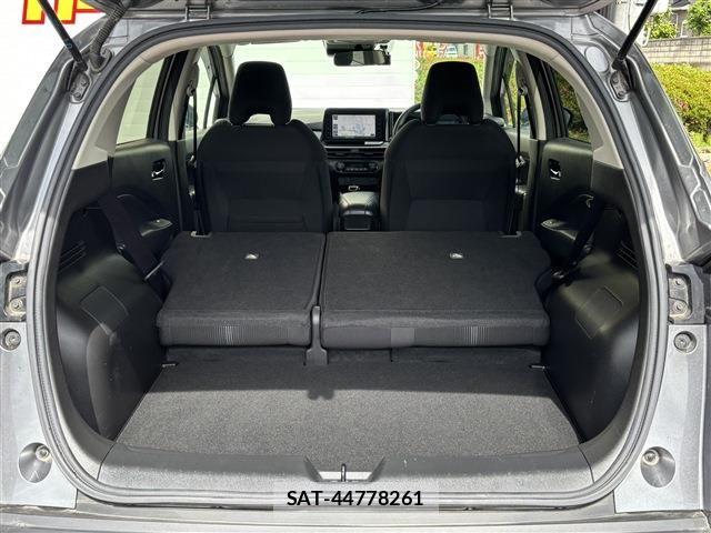 Nissan NOTE 2021-08 7272552-26