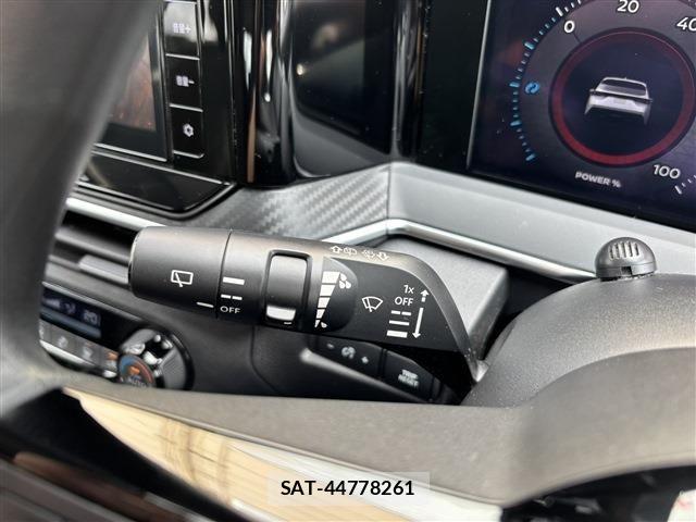 Nissan NOTE 2021-08 7272552-7