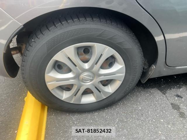 Nissan NOTE 2013-01 7272597-9