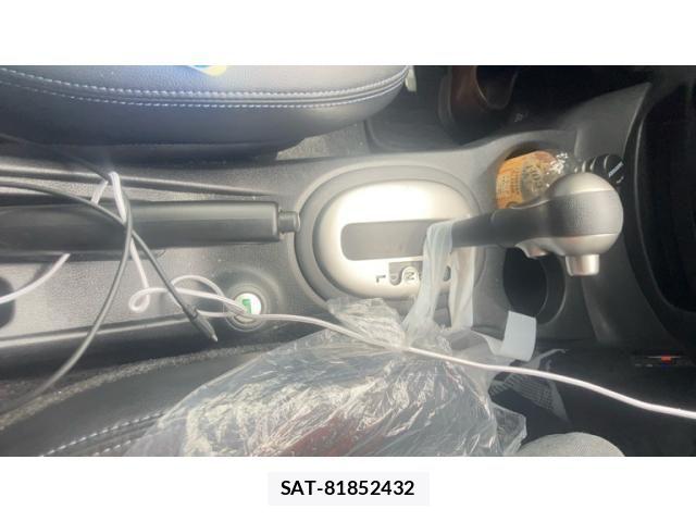 Nissan NOTE 2013-01 7272597-21