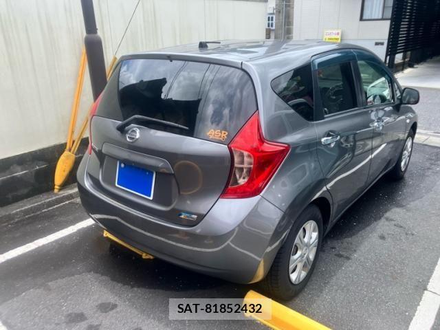 Nissan NOTE 2013-01 7272597-4