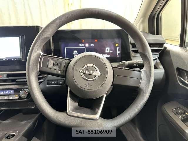 Nissan NOTE 2021-10 7272567-10
