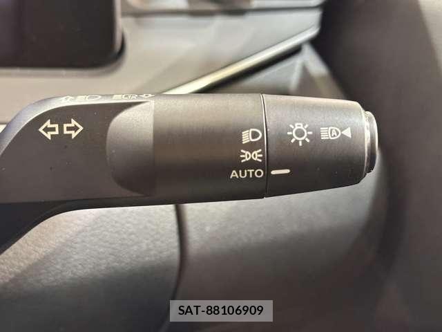 Nissan NOTE 2021-10 7272567-12