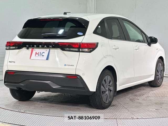 Nissan NOTE 2021-10 7272567-5