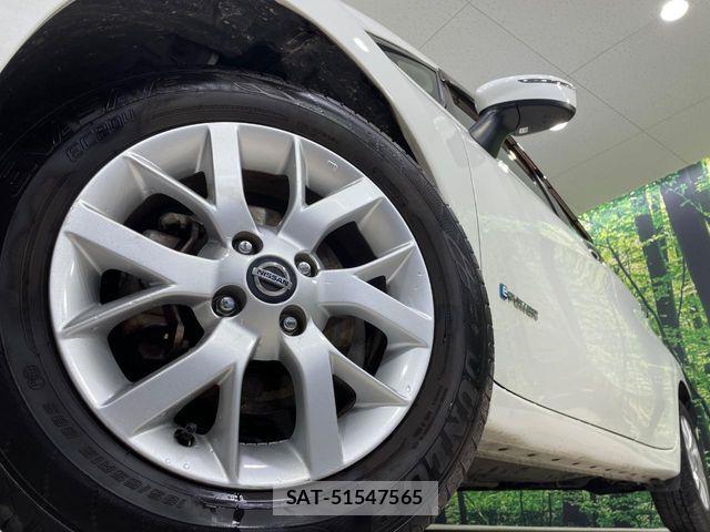Nissan NOTE 2018-09 7272570-12