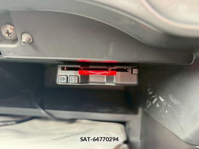 Nissan NOTE 2013-08 7272598-13