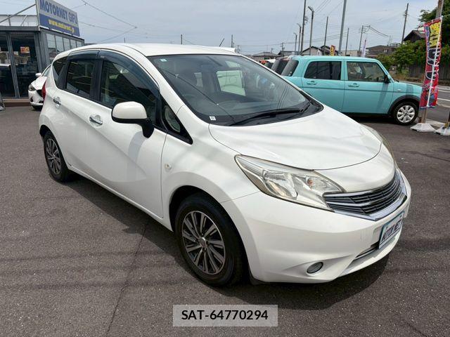 Nissan NOTE 2013-08 7272598-15